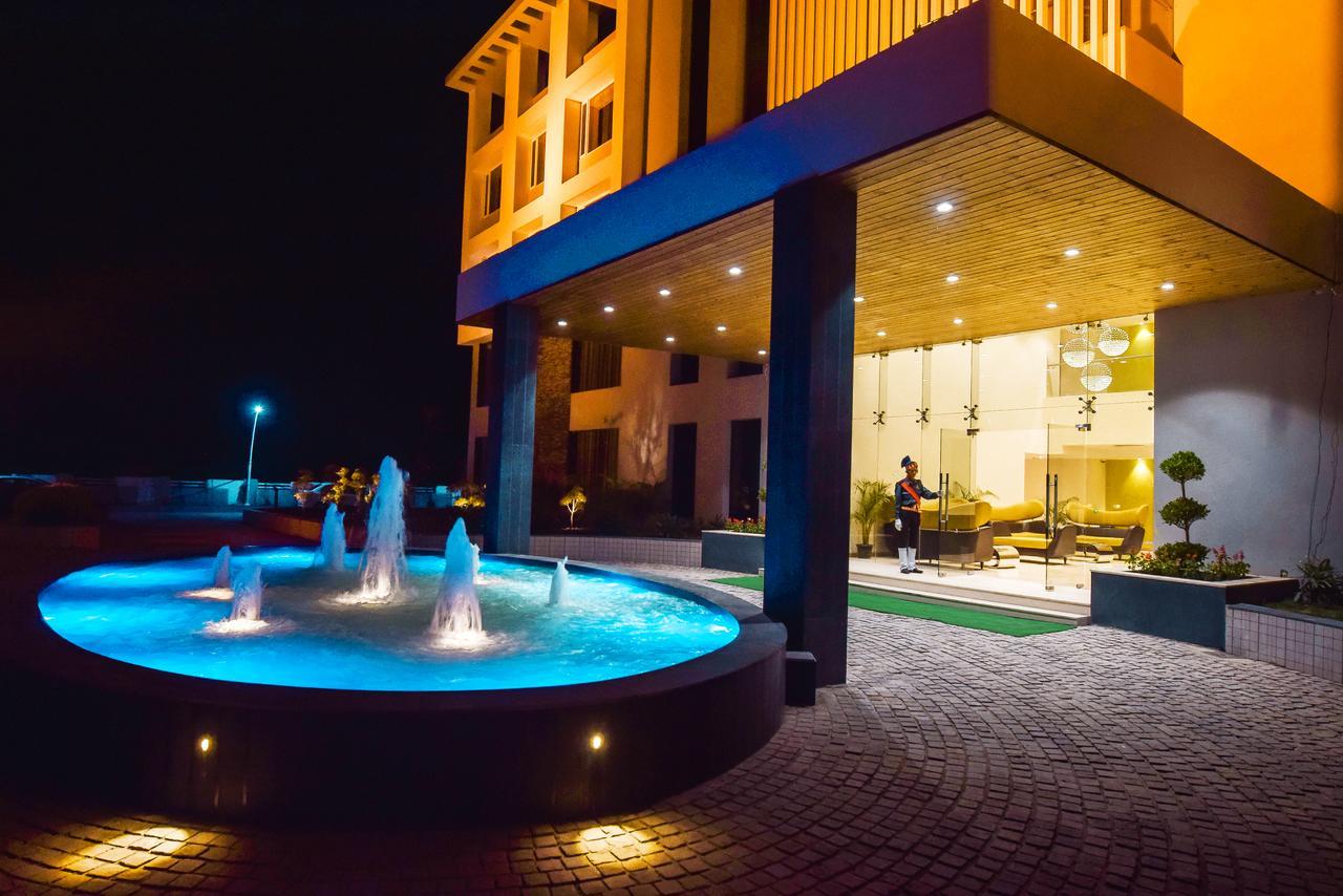 Hotel Atharva Ujjain Exterior foto