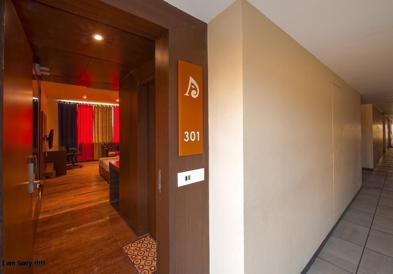 Hotel Atharva Ujjain Exterior foto